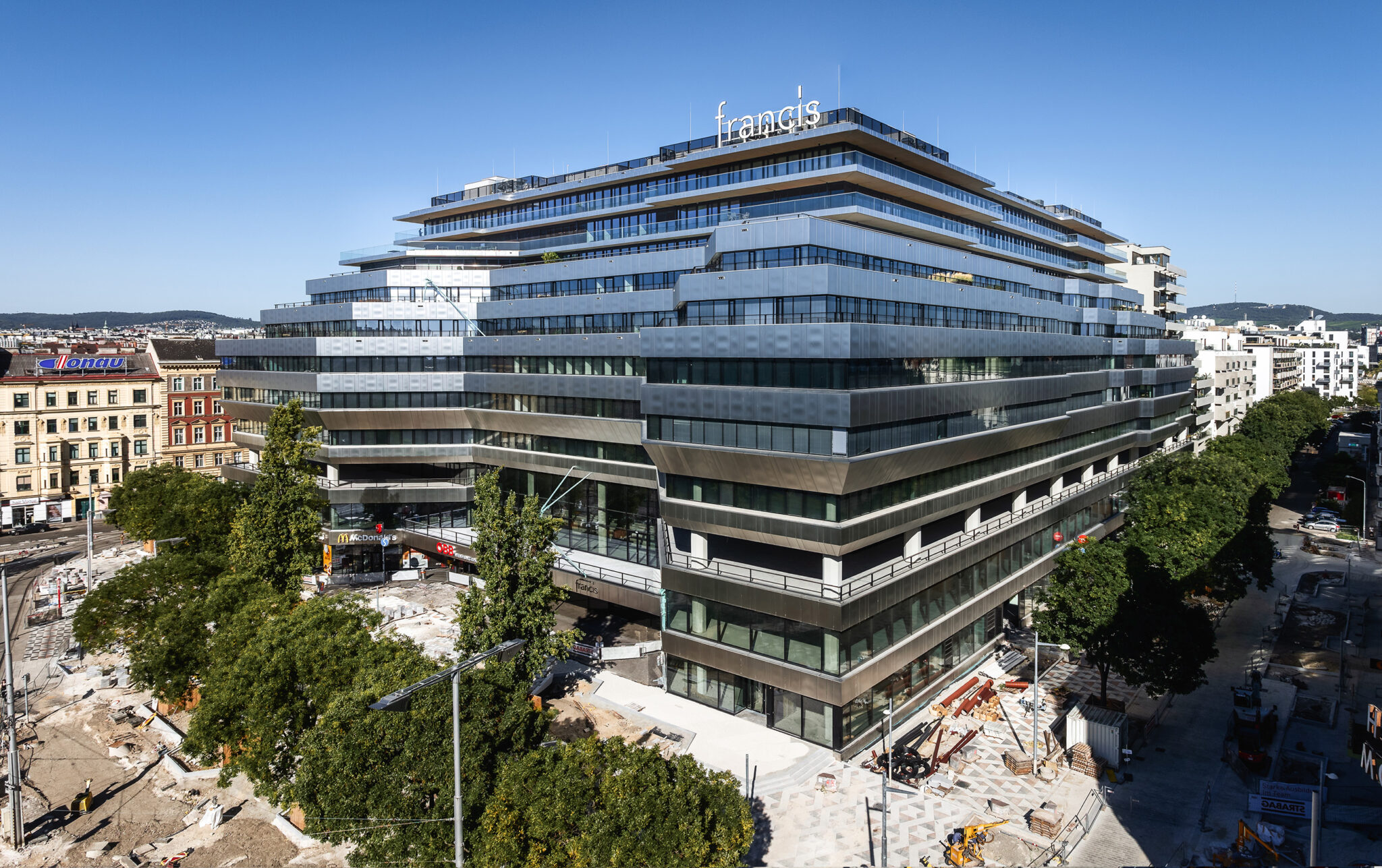 AQ1 Althan Quartier Francis - Josef Weichenberger Architects